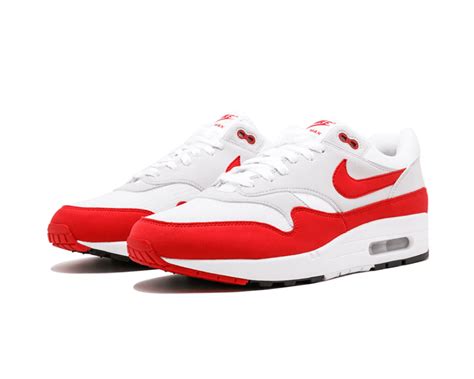 The 10 Best Air Max Sneakers of All Time, Ranked 